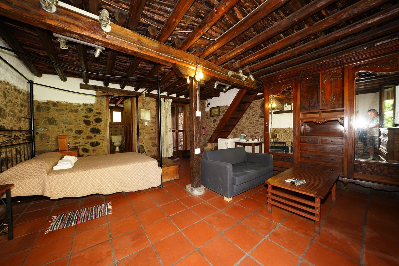 Linos Inn Какопетрия Екстериор снимка